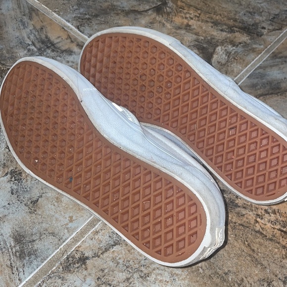 Reflective Vans - Picture 4 of 4